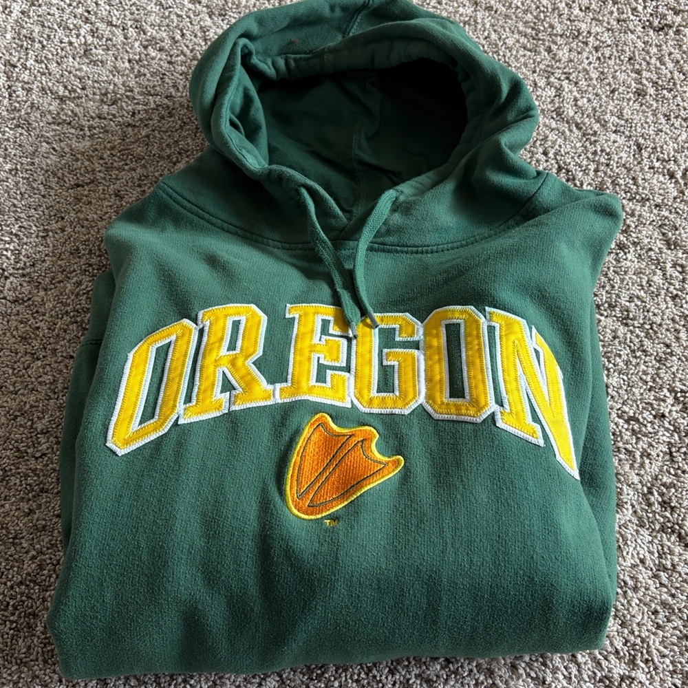 Genuine Stuff Large Classic Oregon Ducks Embroidered Logo Heavyweight Sweatshirt